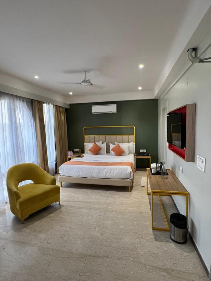 Phoenix - Unmatched Comfort Udaipur Exterior foto