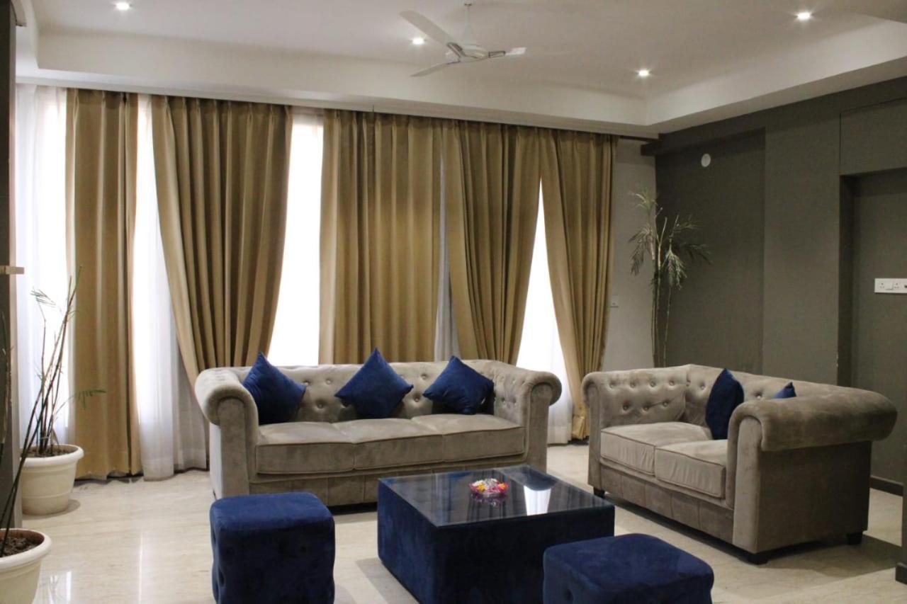 Phoenix - Unmatched Comfort Udaipur Exterior foto