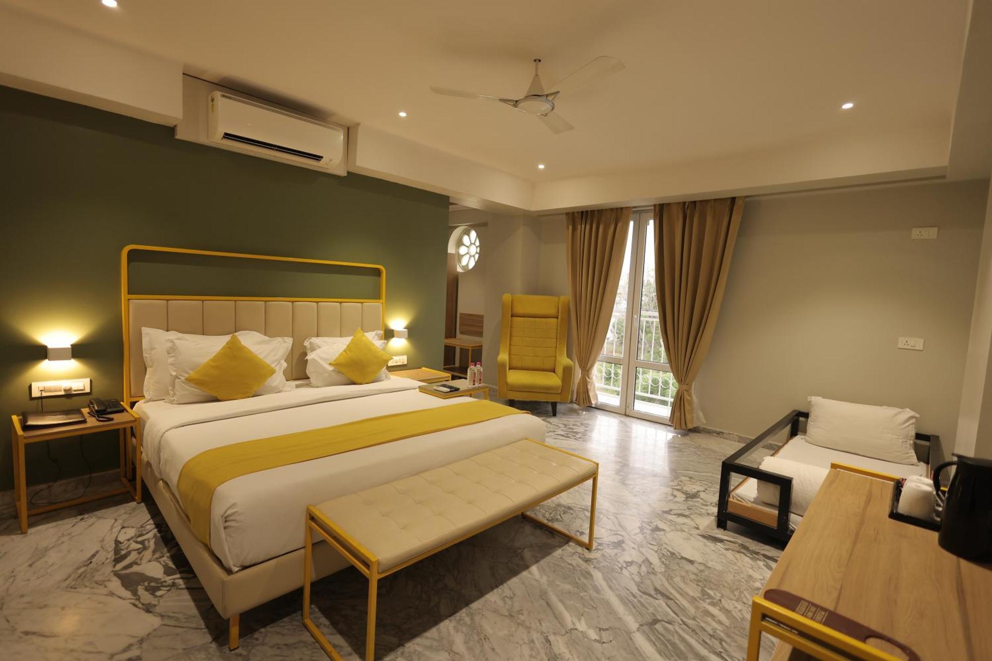 Phoenix - Unmatched Comfort Udaipur Exterior foto