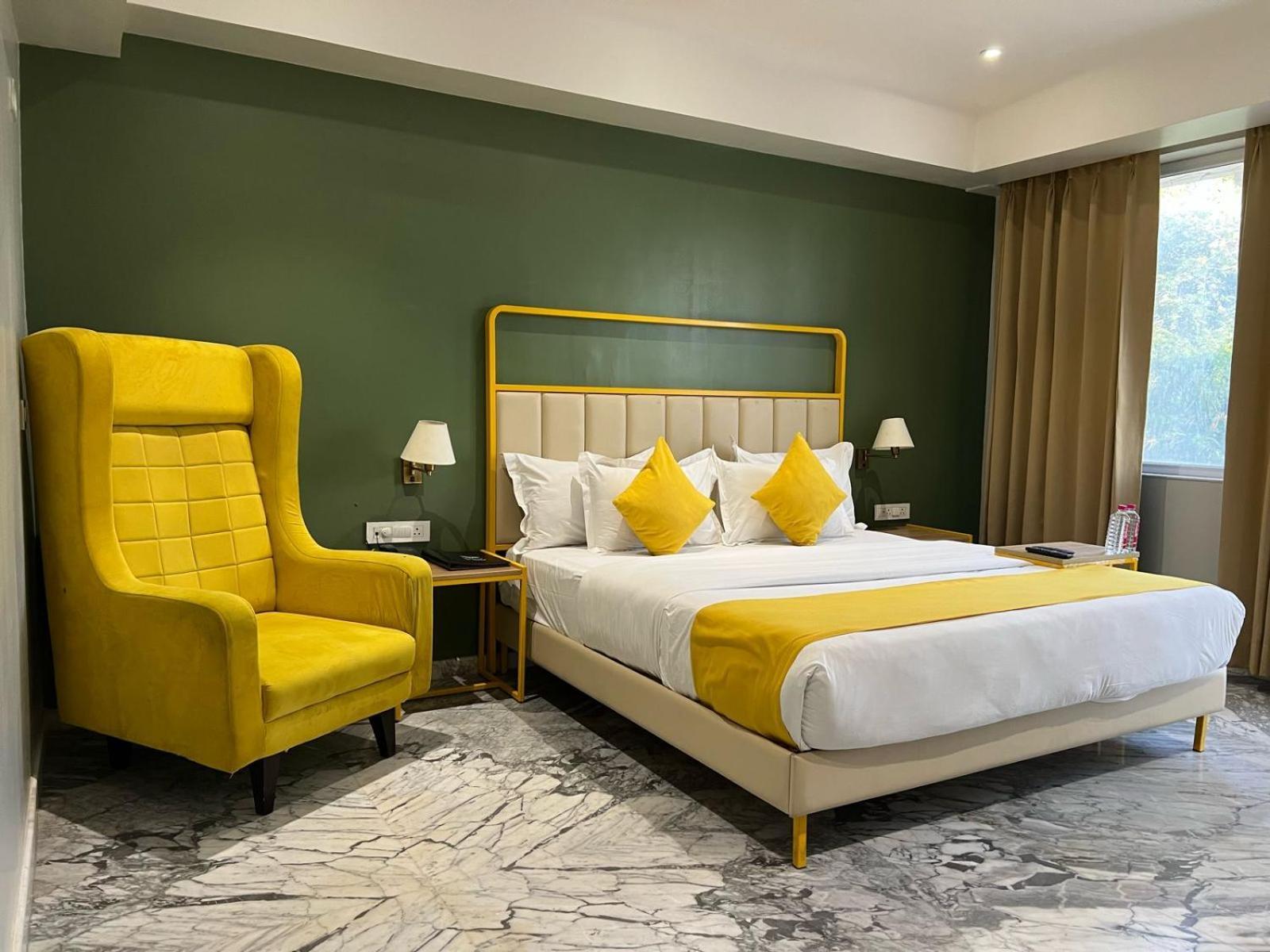 Phoenix - Unmatched Comfort Udaipur Exterior foto